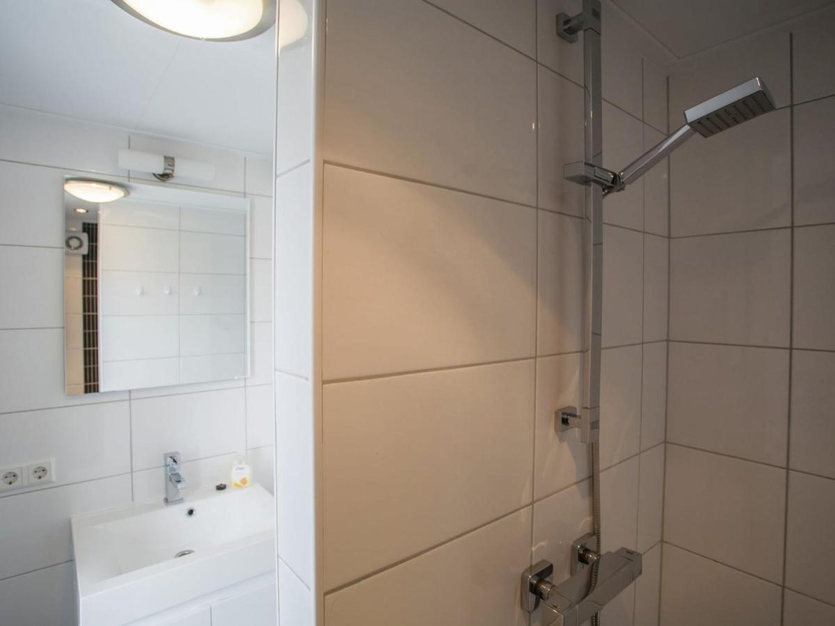 Holiday Home In Kattendijke With Terrace Bagian luar foto