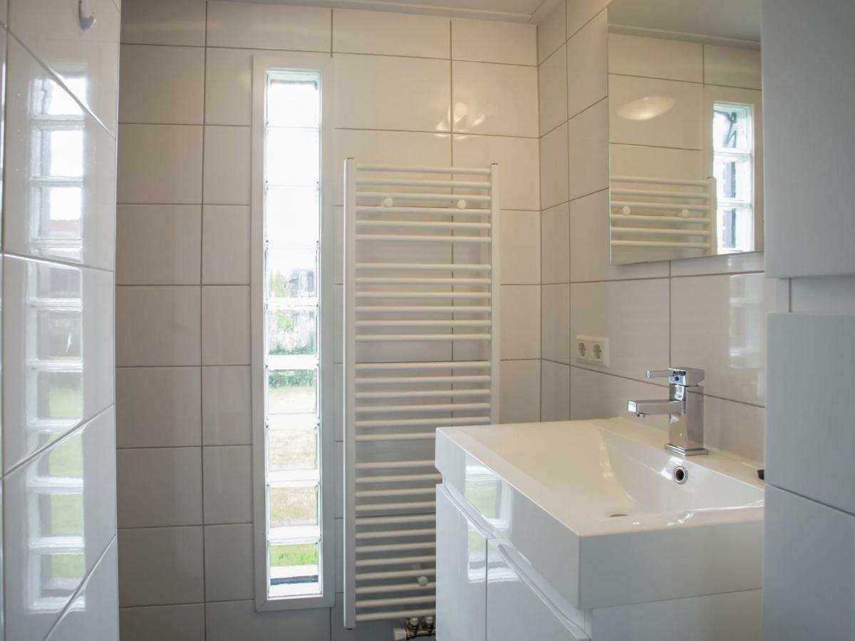 Holiday Home In Kattendijke With Terrace Bagian luar foto