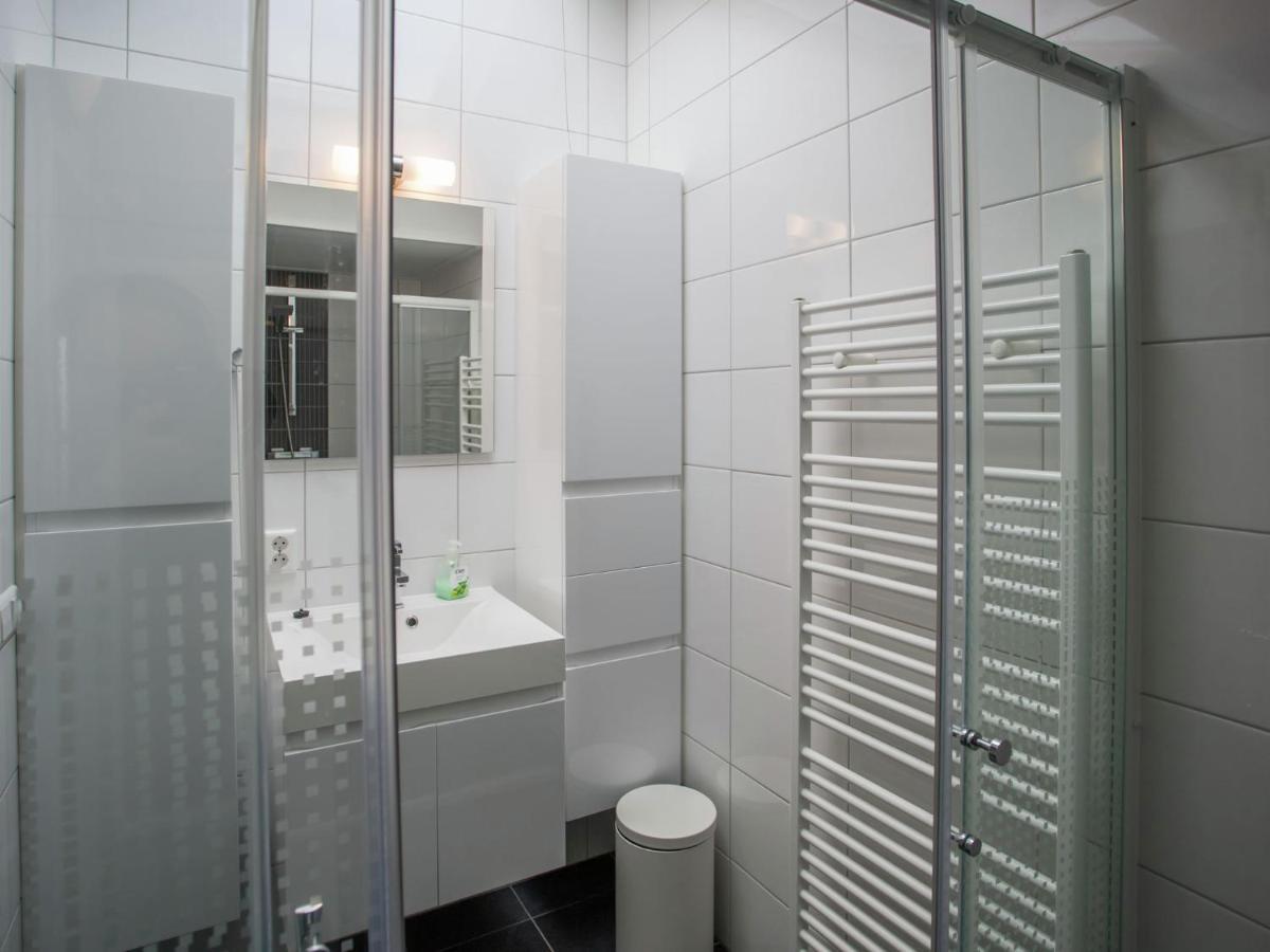 Holiday Home In Kattendijke With Terrace Bagian luar foto
